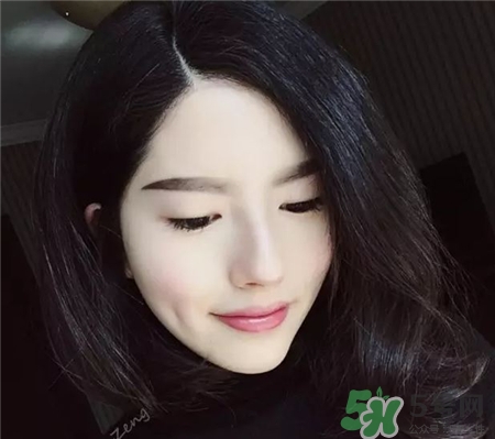 纪梵希黑色口红颜色 纪梵希黑色变色唇膏试色